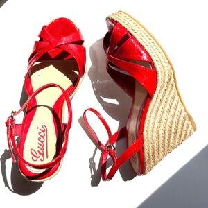 Authentic Gucci Micro GG Red Patent Leather Platform Wedge Sandals Heels 39.5 9.